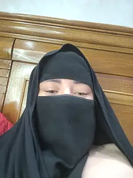 Bisan_sexy Adlı Modelin Web Kamerası Şovu