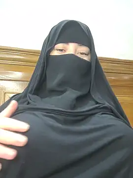 Bisan_sexy Adlı Modelin Web Kamerası Şovu