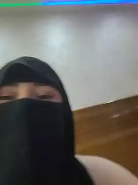 Bisan_sexy Adlı Modelin Web Kamerası Şovu
