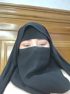 Bisan_sexy Adlı Modelin Web Kamerası Şovu