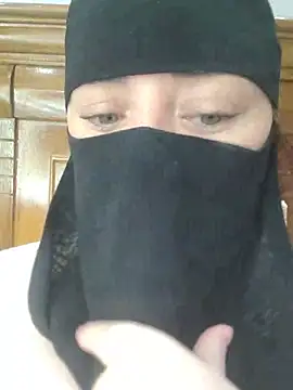 Bisan_sexy Adlı Modelin Web Kamerası Şovu