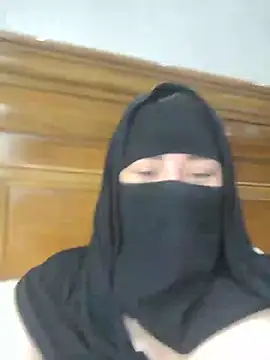 Bisan_sexy Adlı Modelin Web Kamerası Şovu