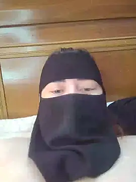 Bisan_sexy Adlı Modelin Web Kamerası Şovu