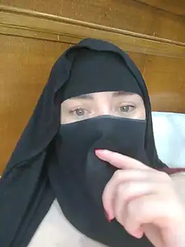 Bisan_sexy Adlı Modelin Web Kamerası Şovu