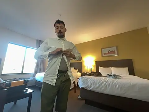 MauveGhost Show in webcam