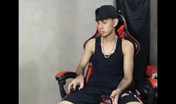 Garu_hot19n Webbikameraesitys