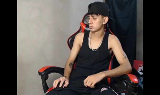 Garu_hot19 Webcam Show
