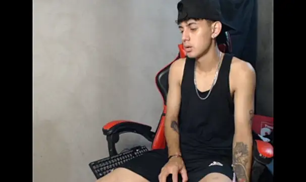 Garu_hot19 Webcam-Show