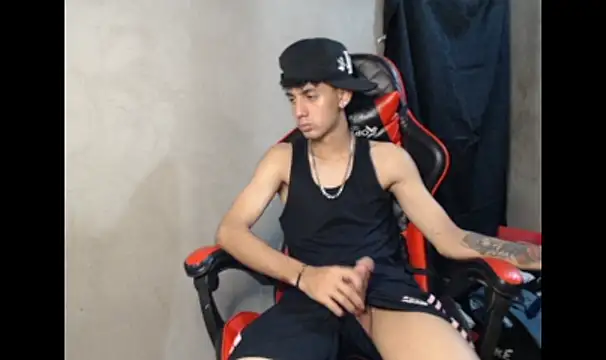 Garu_hot19 webcam show