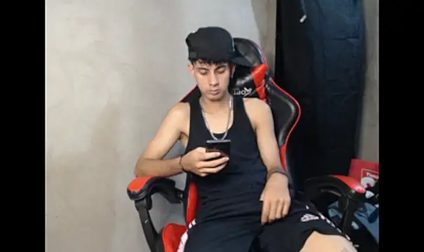 Show modela Garu_hot19 na web-kameri