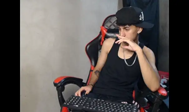 Show de webcam de Garu_hot19