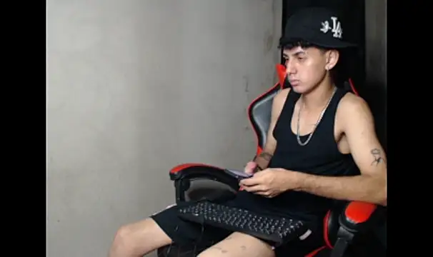 Show de Garu_hot19 na webcam