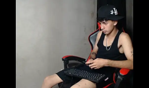 Garu_hot19 Webcam Show