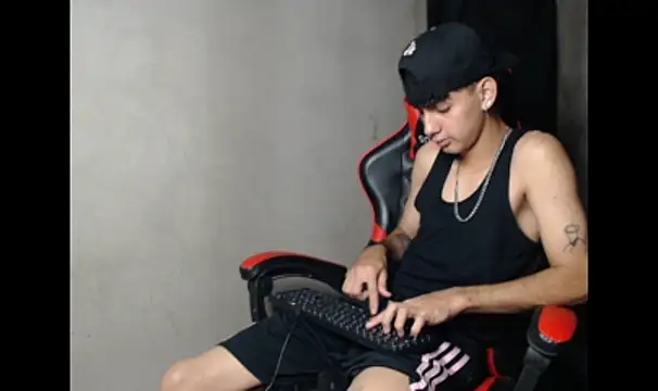 Garu_hot19's Webcam Show