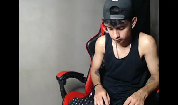 Garu_hot19 Webcam Show
