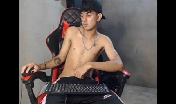 Garu_hot19's Webcam Show