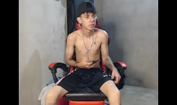 Garu_hot19's Webcam Show
