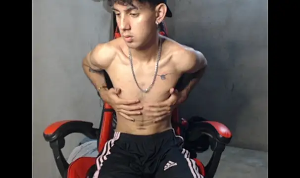 Garu_hot19 Webcam Show