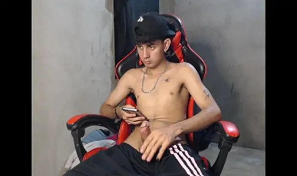 Garu_hot19's Webcam Show