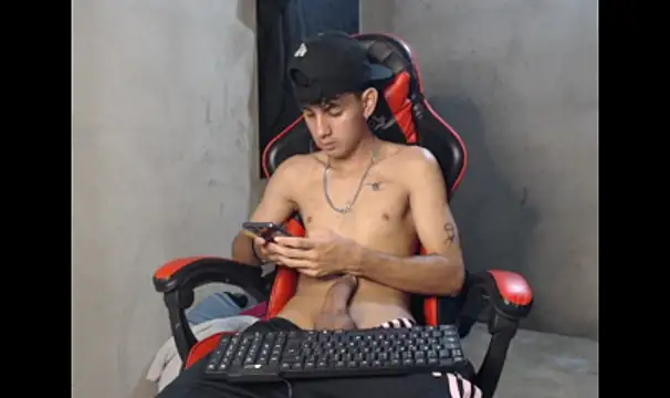 Show de Garu_hot19 na webcam