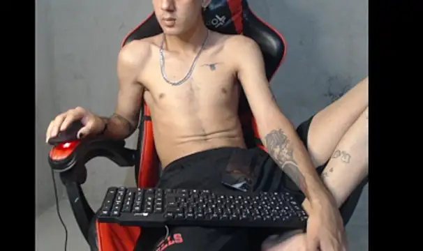Show de Garu_hot19 na webcam