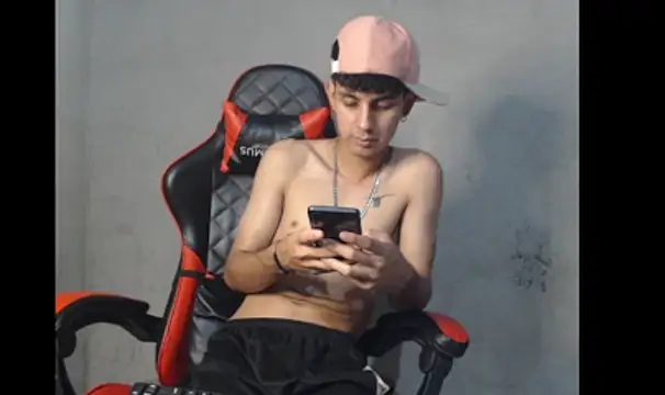 Garu_hot19's Webcam Show