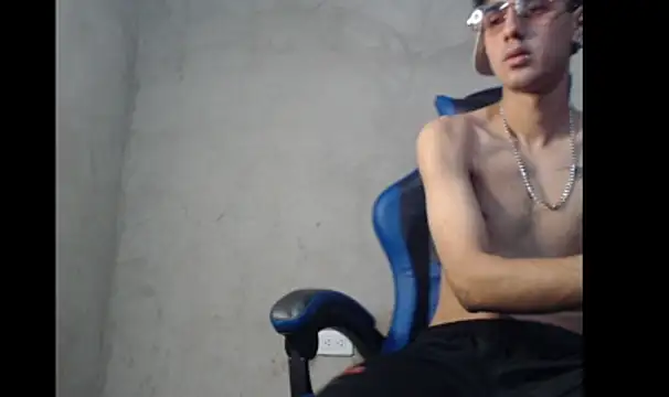 Garu_hot19 Webcam-Show