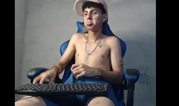 Garu_hot19 Webcam Show