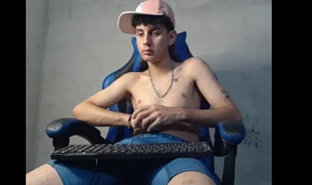 Garu_hot19n Webbikameraesitys
