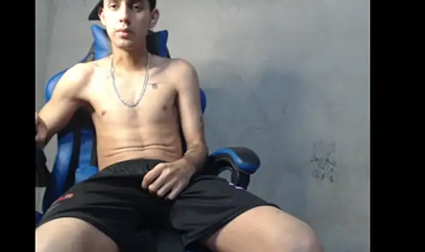 Show de Garu_hot19 na webcam