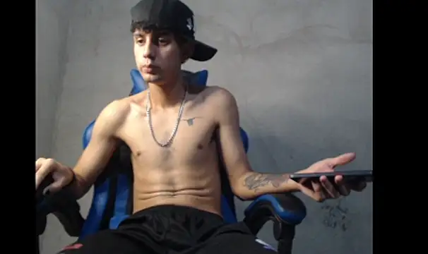 Show de Garu_hot19 na webcam