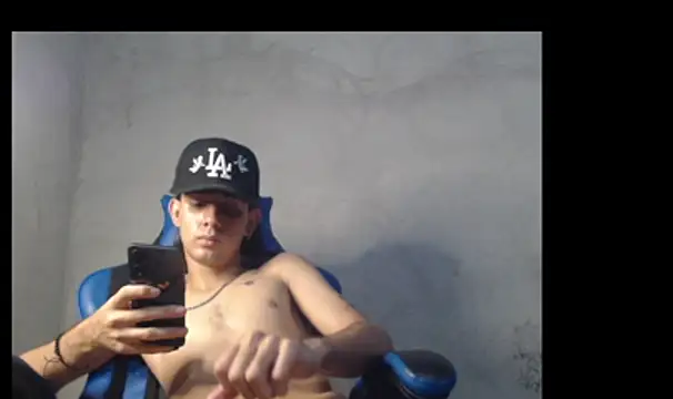 Garu_hot19's Webcam Show