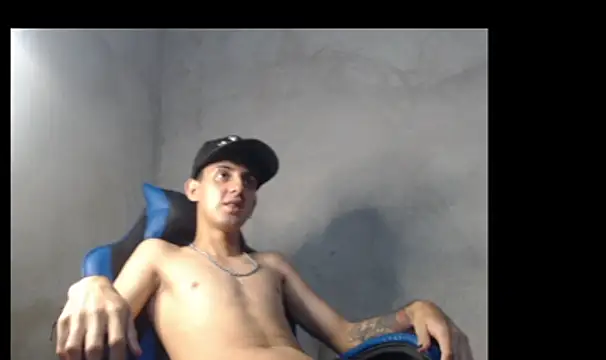 Show modela Garu_hot19 na web-kameri