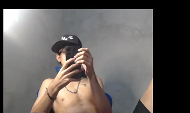Show de Garu_hot19 na webcam