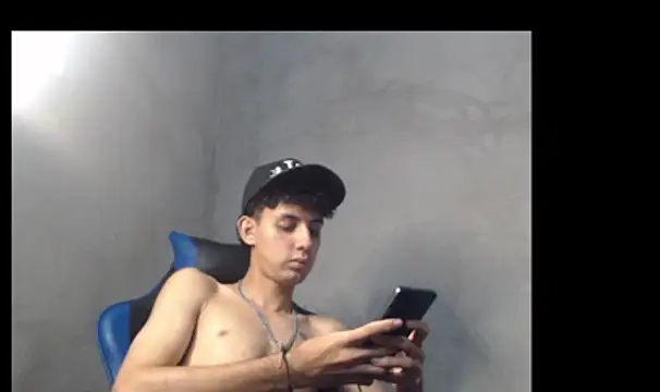 Garu_hot19 Webcam Show