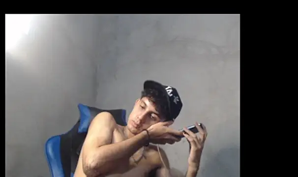 Garu_hot19 Webcam-Show