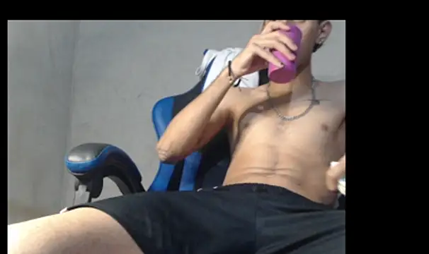 Show de Garu_hot19 na webcam