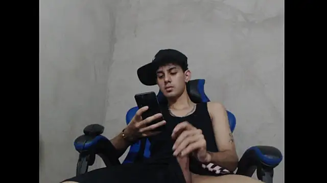 הופעת וובקאם של Garu_hot19