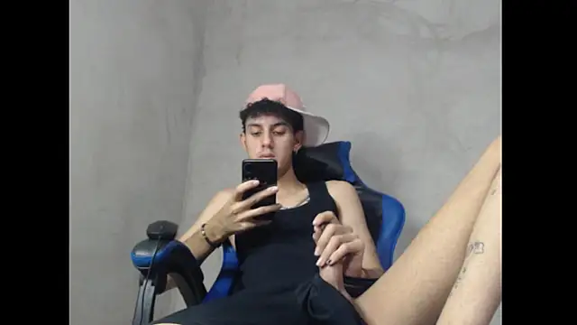 Garu_hot19 Show in webcam