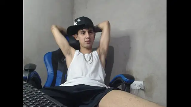 Garu_hot19 Webcam Show