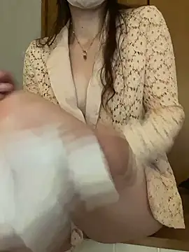 KIRA_kiki's Webcam Show
