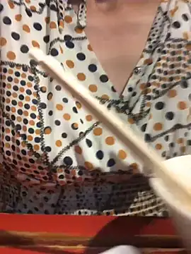 KIRA_kiki's Webcam Show