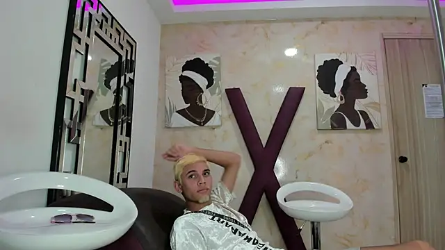 הופעת וובקאם של RED_BOYS1