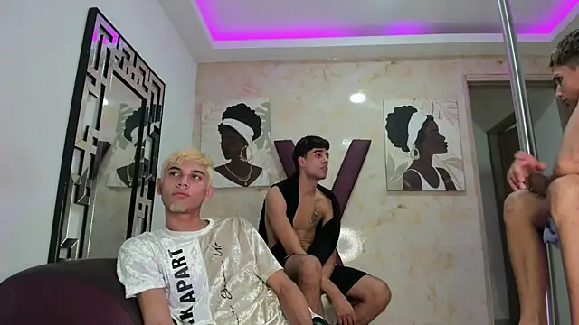 RED_BOYS1 Webcamshow