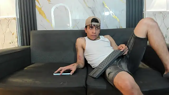 jayy18_ webcam show