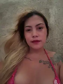 WildStars' Live XXX Chat