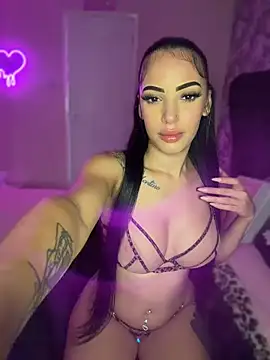 babygirlmarie: διαδικτυακό σόου στην κάμερα