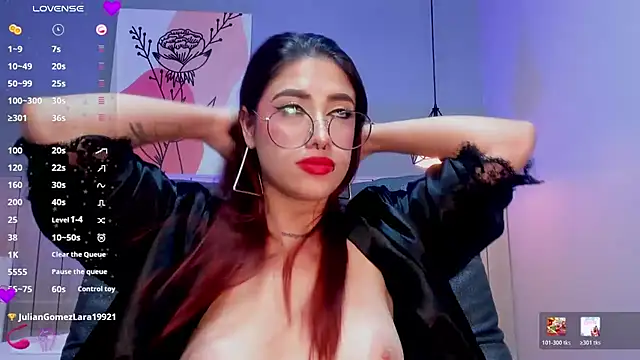 Chat XXX en directo de DarlyHooper__