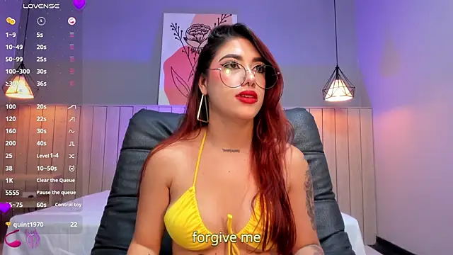 XXX chat uživo modela DarlyHooper__