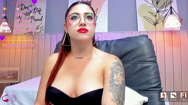 Chat XXX Live DarlyHooper__
